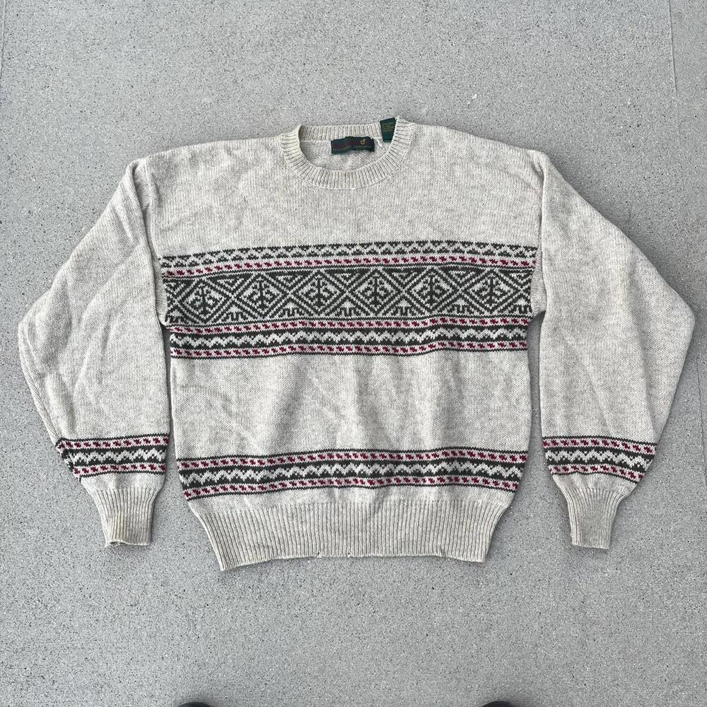 Vintage 90s hunting horn cream and green striped sweater